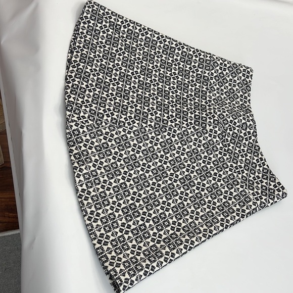 Tory Burch blue and ivory skirt style 51151324 A-line size 4 18” length - Picture 8 of 14